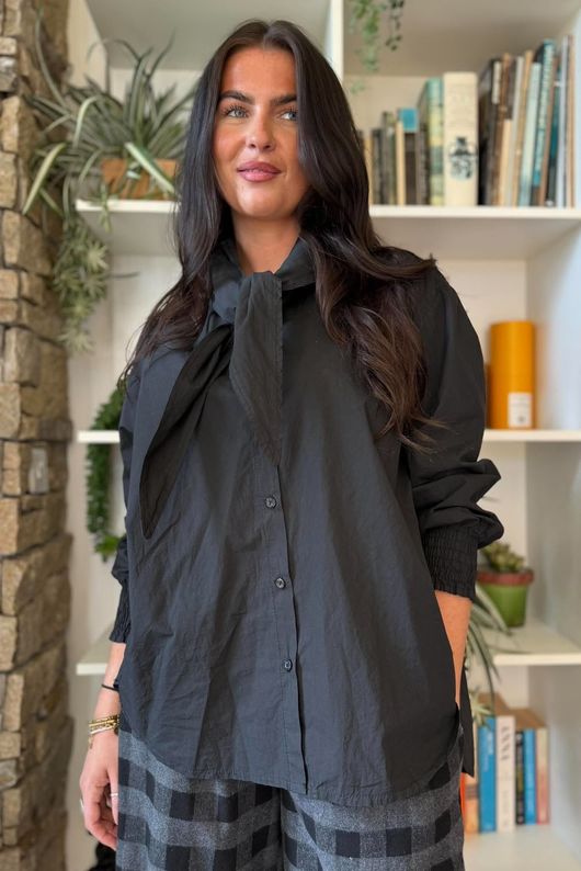 Paloma Tela Neckerchief Blouse Black